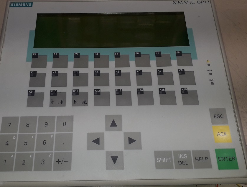 Siemens Simatic OP17 ohjauspaneelin vianhaku, korjaus ja ohjelmointi.